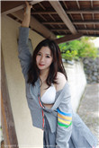 女黑侠黄莺