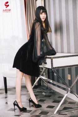 女同性恋接吻视频
